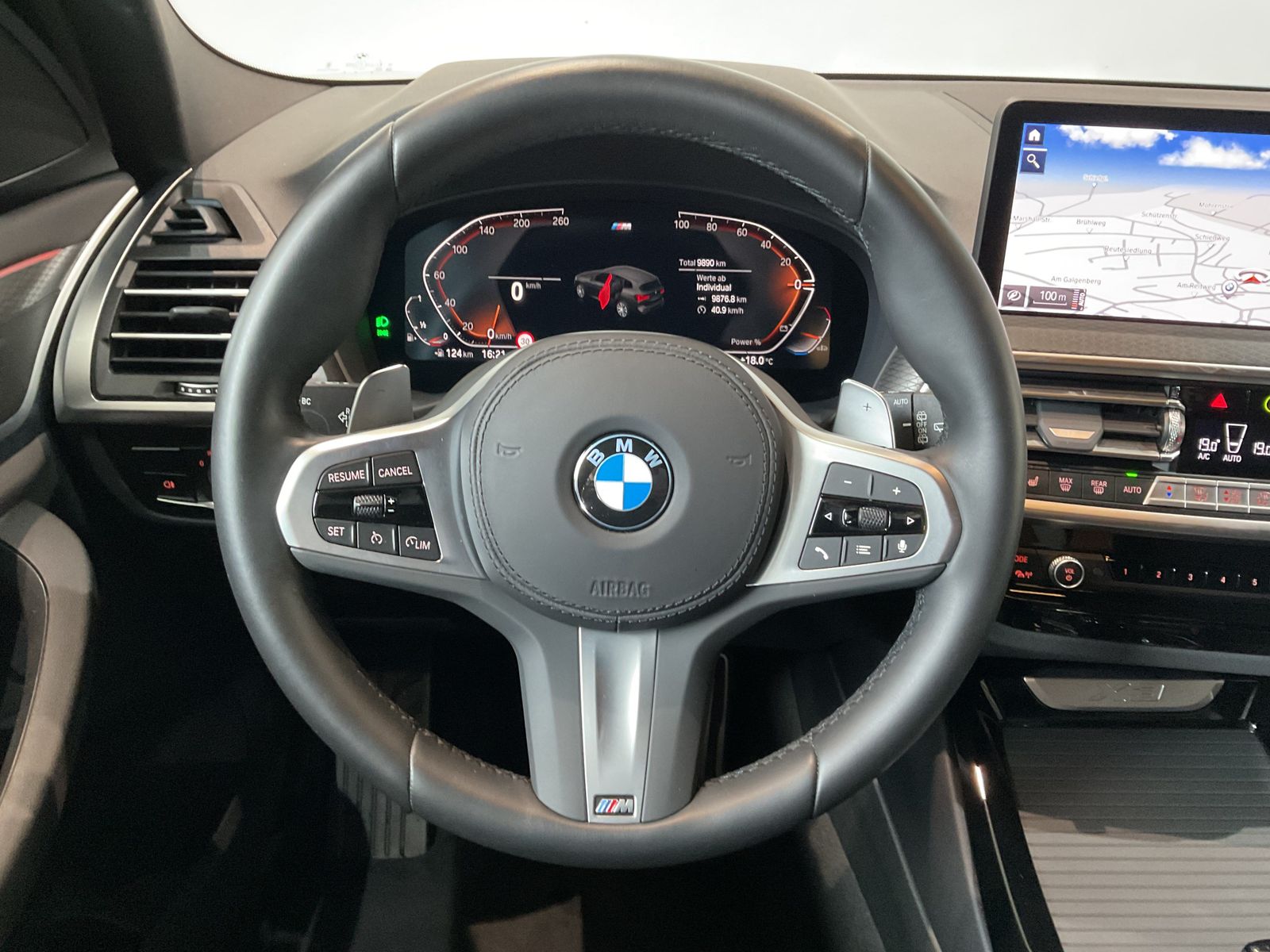 Fahrzeugabbildung BMW X3 xDrive20i | M Sportpaket | Sportsitze | HiFi