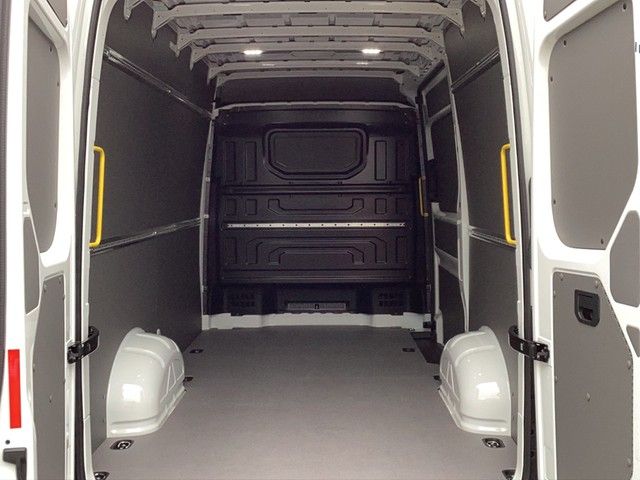 Fahrzeugabbildung Volkswagen Crafter Kasten 35 MR HD Klima DAB GRA RFK