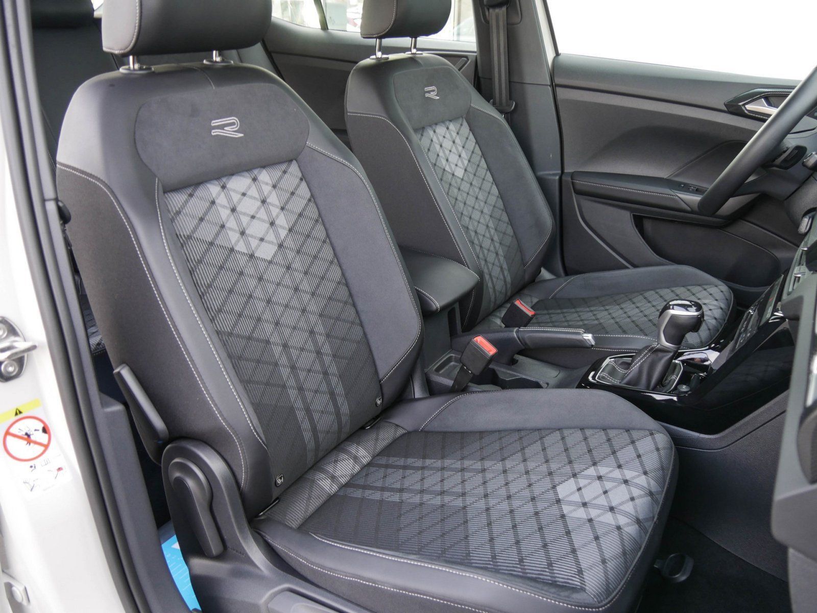 Volkswagen T-Cross - Bild 7