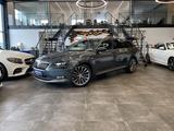 Skoda Superb Combi L&K *PANO*ACC*AHK*LEDER*NAVI*BI-XEN - Skoda: Grün