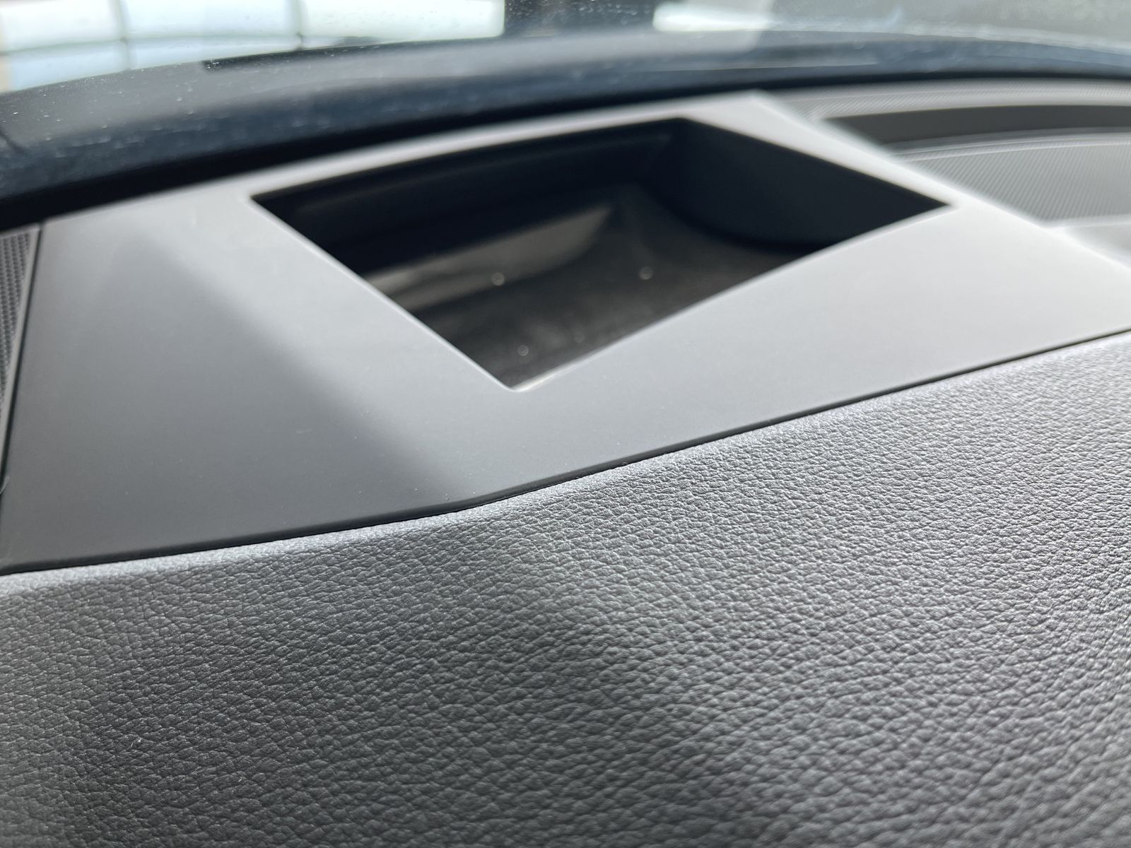 Fahrzeugabbildung Audi A6 40 TDI*Sport*LED*Leder*HUD*AHK*Pano*