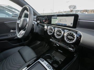 Mercedes CLA 200 Shooting Brake - 6