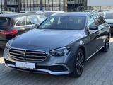 Mercedes-Benz E 300 e T 9G 4M DISTR+ / HUD / KEYLESS / 360 CAM - Mercedes-Benz E 300 in Krefeld