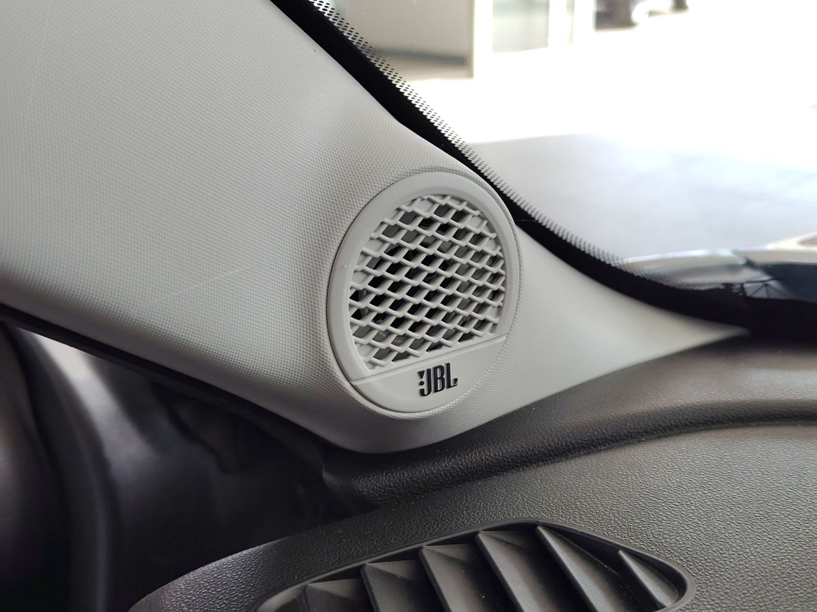 JEEP Avenger  1.2 MHEV Altitude JBL ACC LED – Bild 43
