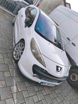 Peugeot 207 RC - Peugeot 207 Rc mit Benzin-Antrieb