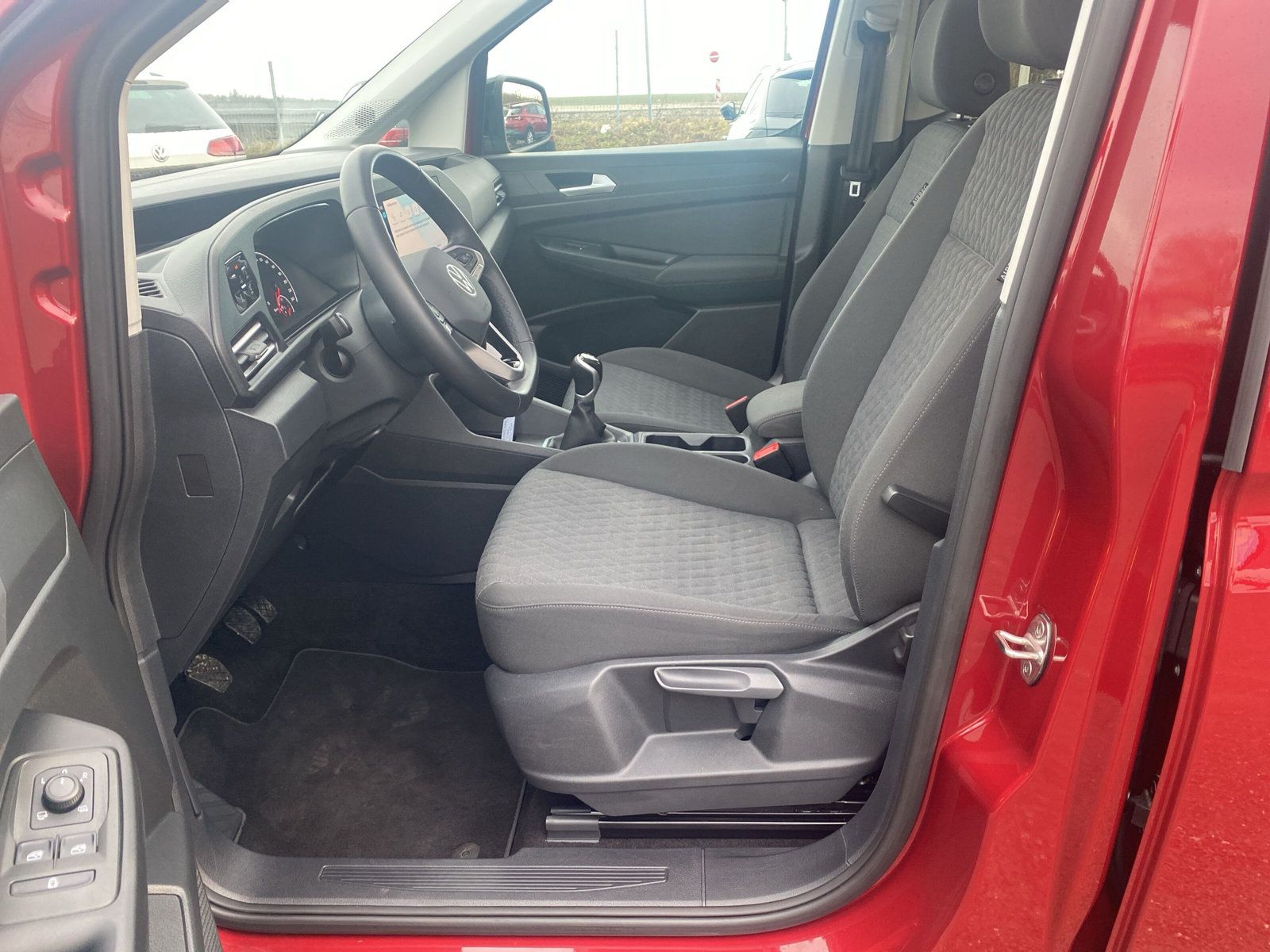 Fahrzeugabbildung Volkswagen Caddy 2.0 TDI Life NAVI KAMERA PANO ACC