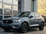 Volvo XC40 T5 R DESIGN*ACC*PANO*360*H/K*KEY*MEMORY*21 - Volvo XC40 mit Hybrid-Antrieb