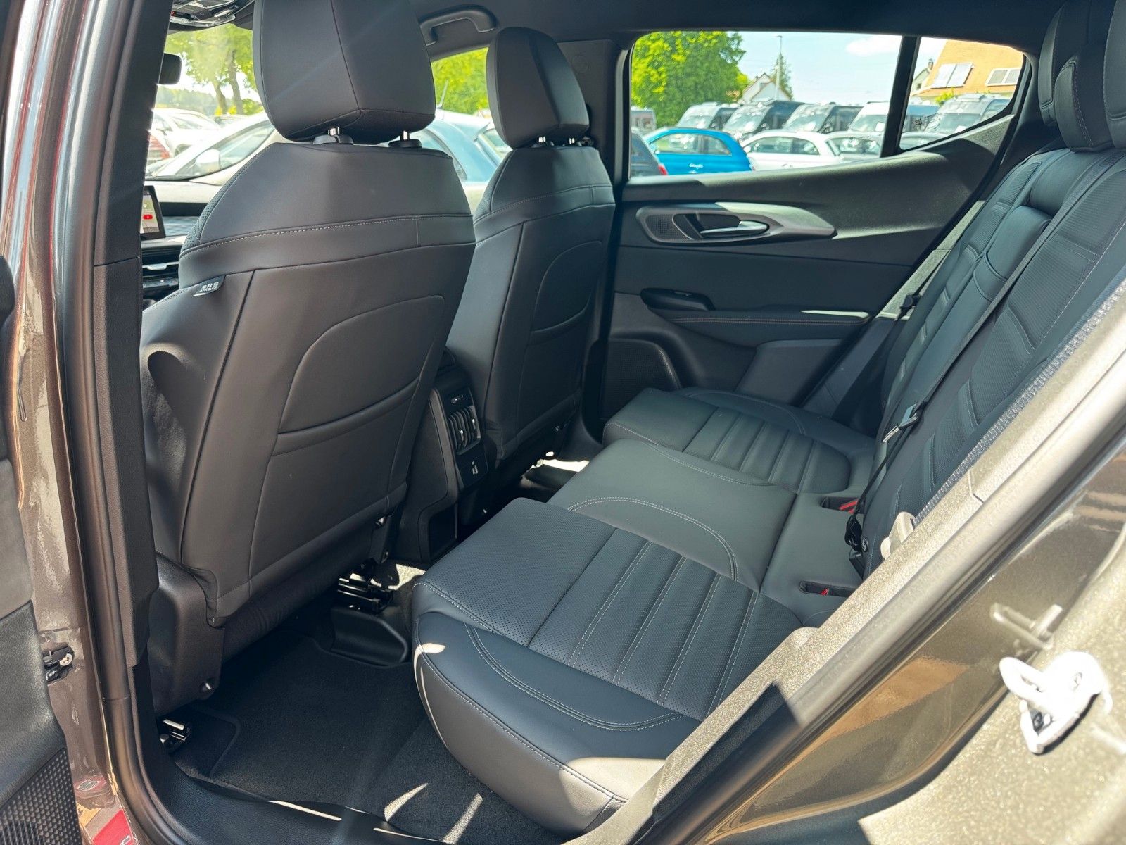Fahrzeugabbildung Alfa Romeo Tonale Ibrida MY25 VELOCE 1.5 160ps Sitzkühlung