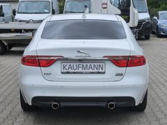 Fahrzeugabbildung XF AWD Automatik