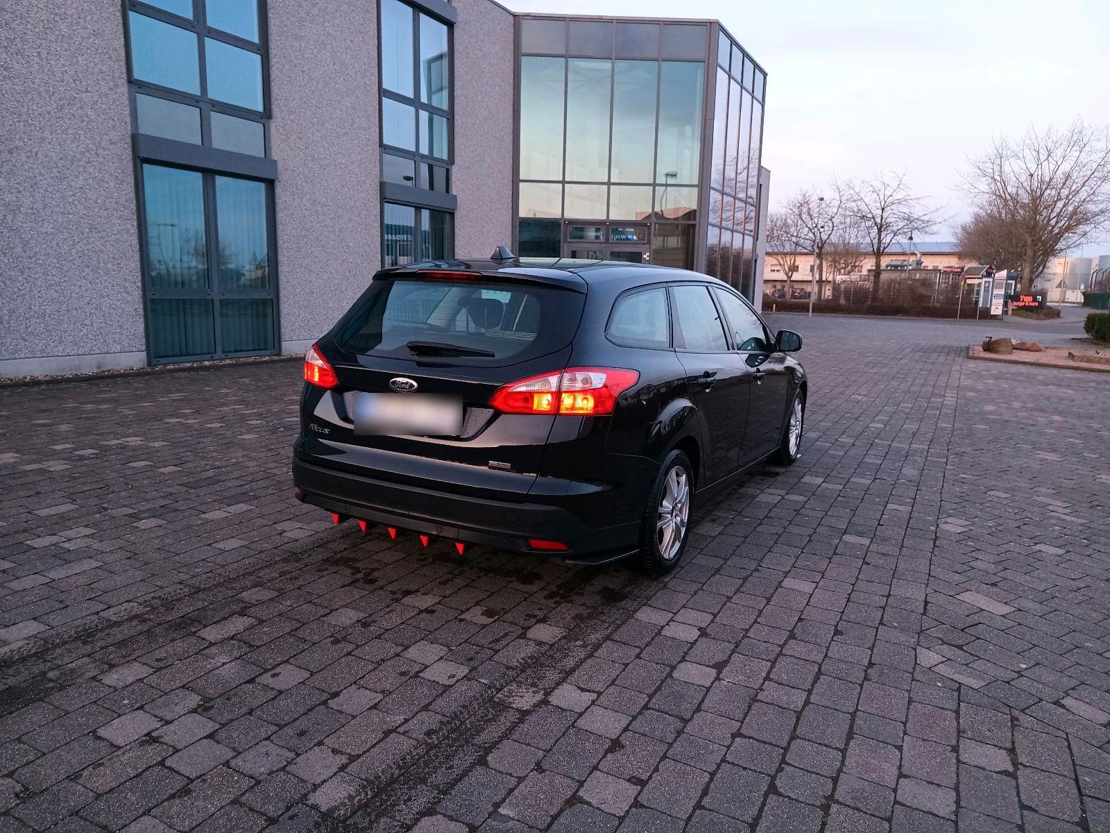 Ford Focus 2014 — photo 8