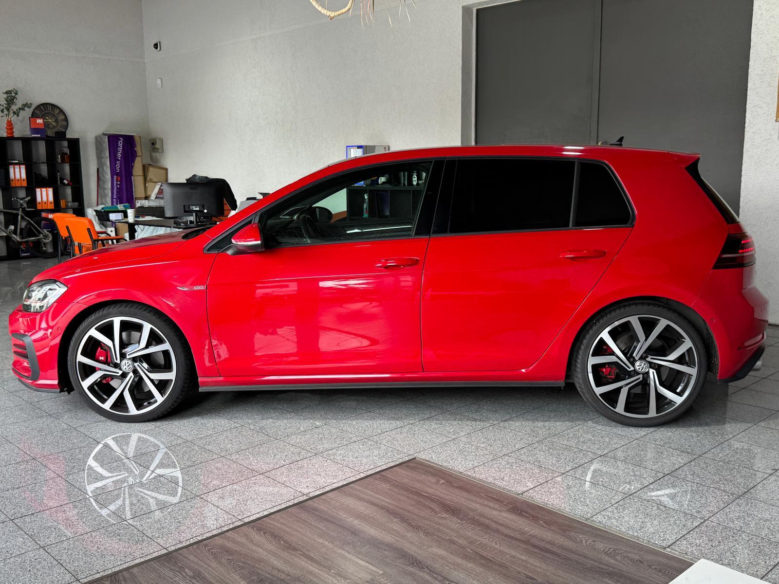 Volkswagen Golf GTI Performance Virtual/PANO/Matrix/SZH/ACC