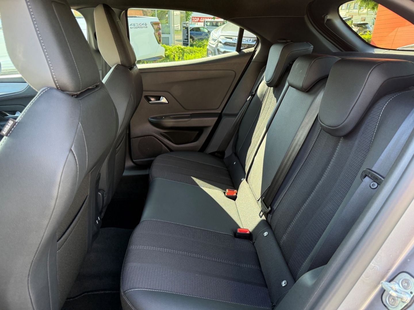 Fahrzeugabbildung Opel Mokka GS SHZ+LHZ+Kamera+Allwetter