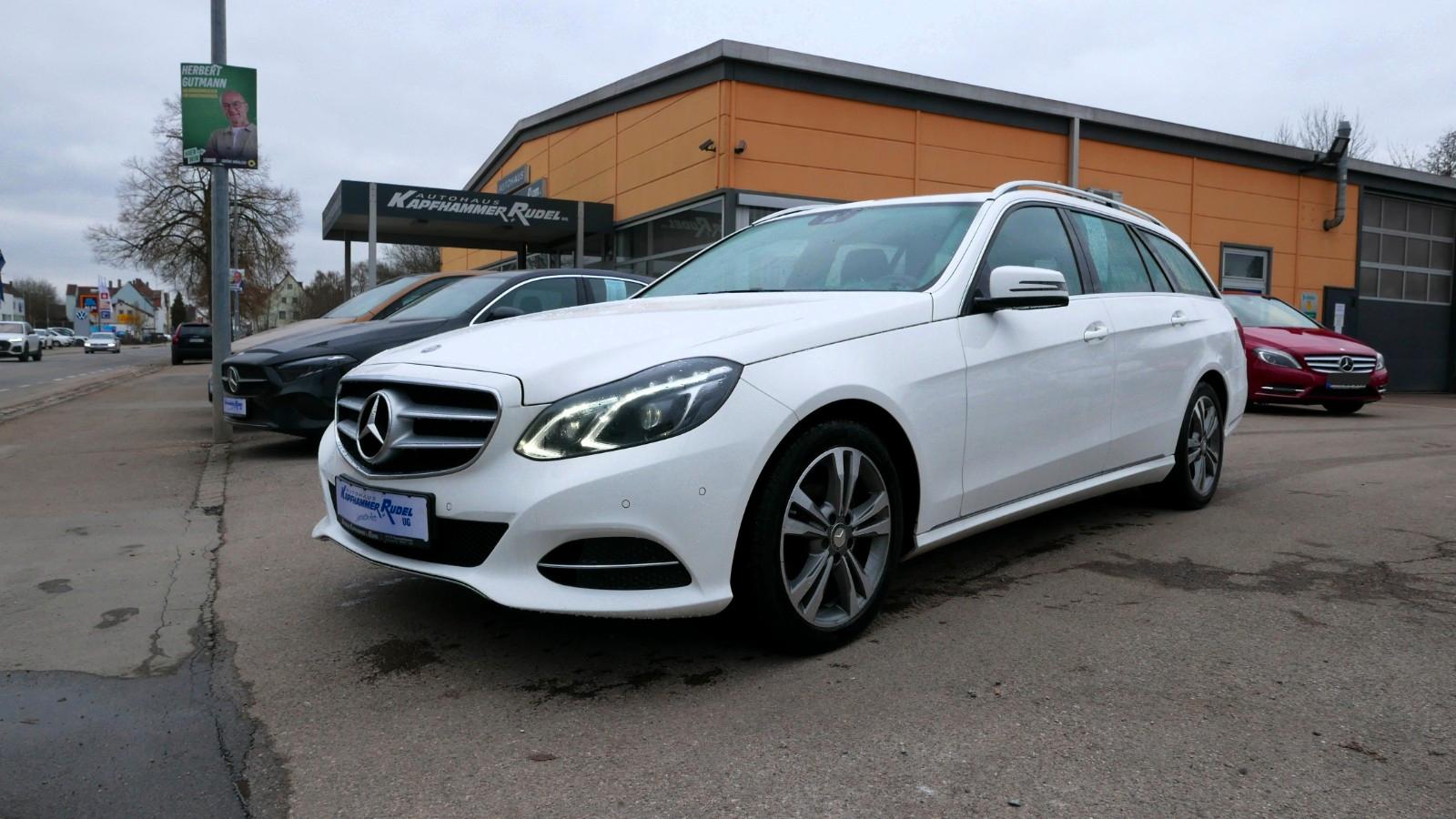 Mercedes-Benz E 220 BlueTec/AVANTGARDE/NAVI/LED