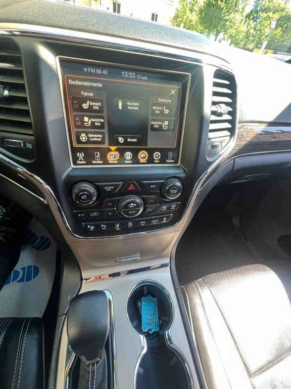Jeep Grand Cherokee 3.0l V6  Overland Autom.*Panorama