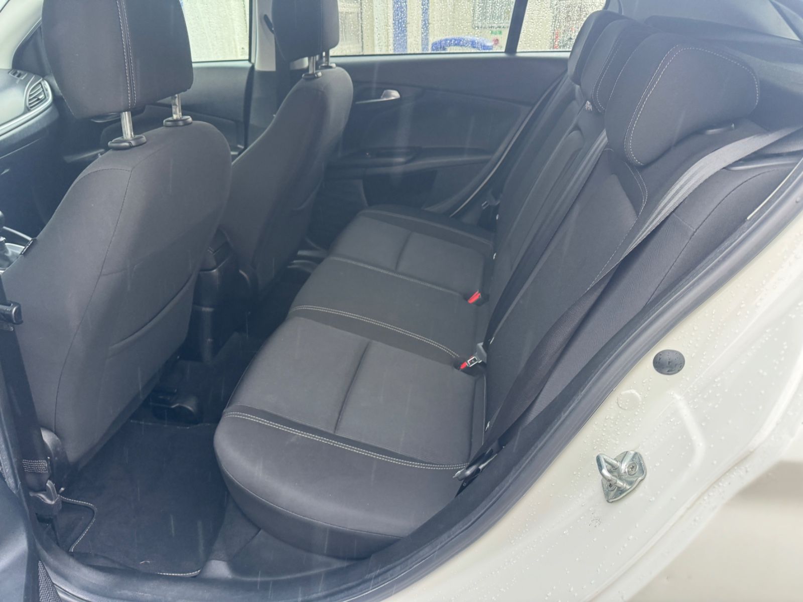 Fahrzeugabbildung Fiat Tipo Mirror Navi+Kamera