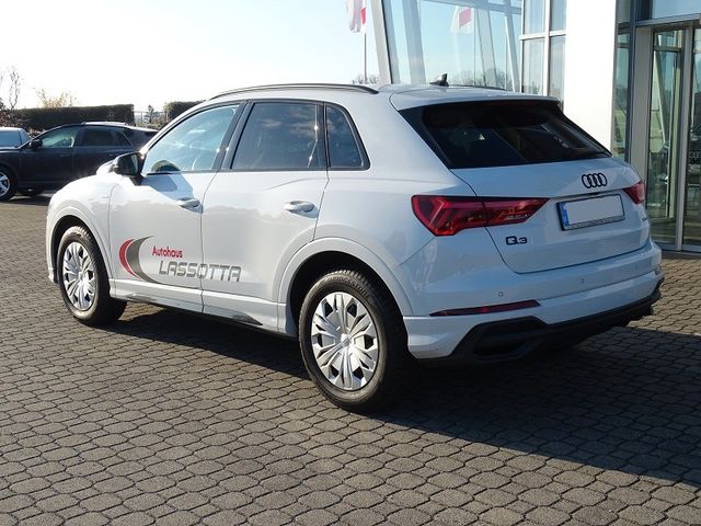 Q3 40 TFSI S Line business quattro