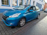 Peugeot 208 Vti Mit Sonderausstattung - Peugeot e-208 mit Benzin-Antrieb