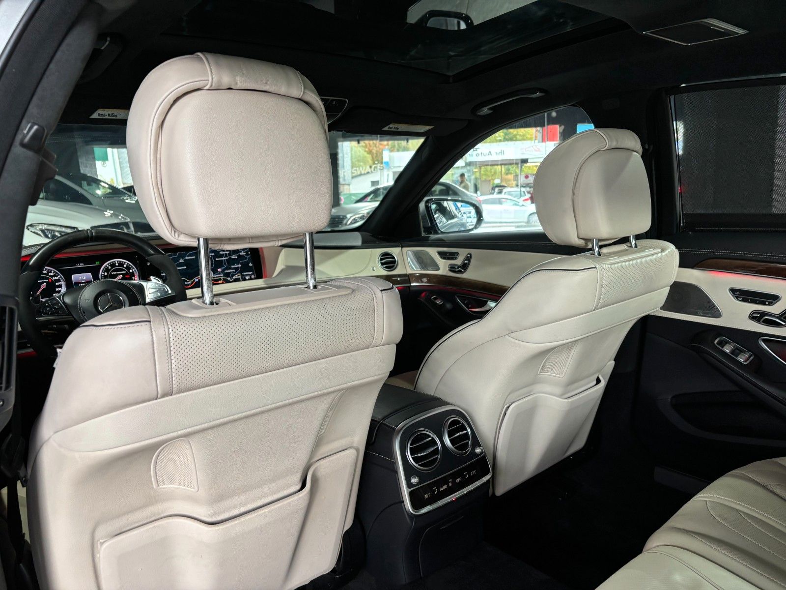 Fahrzeugabbildung Mercedes-Benz S 63 AMG L *Designo*Pano*Burmester*HUD*360KAM