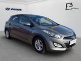 Hyundai i30 1.4 6-MT FIFA World Cup Edition - Hyundai i30: Fifa Edition