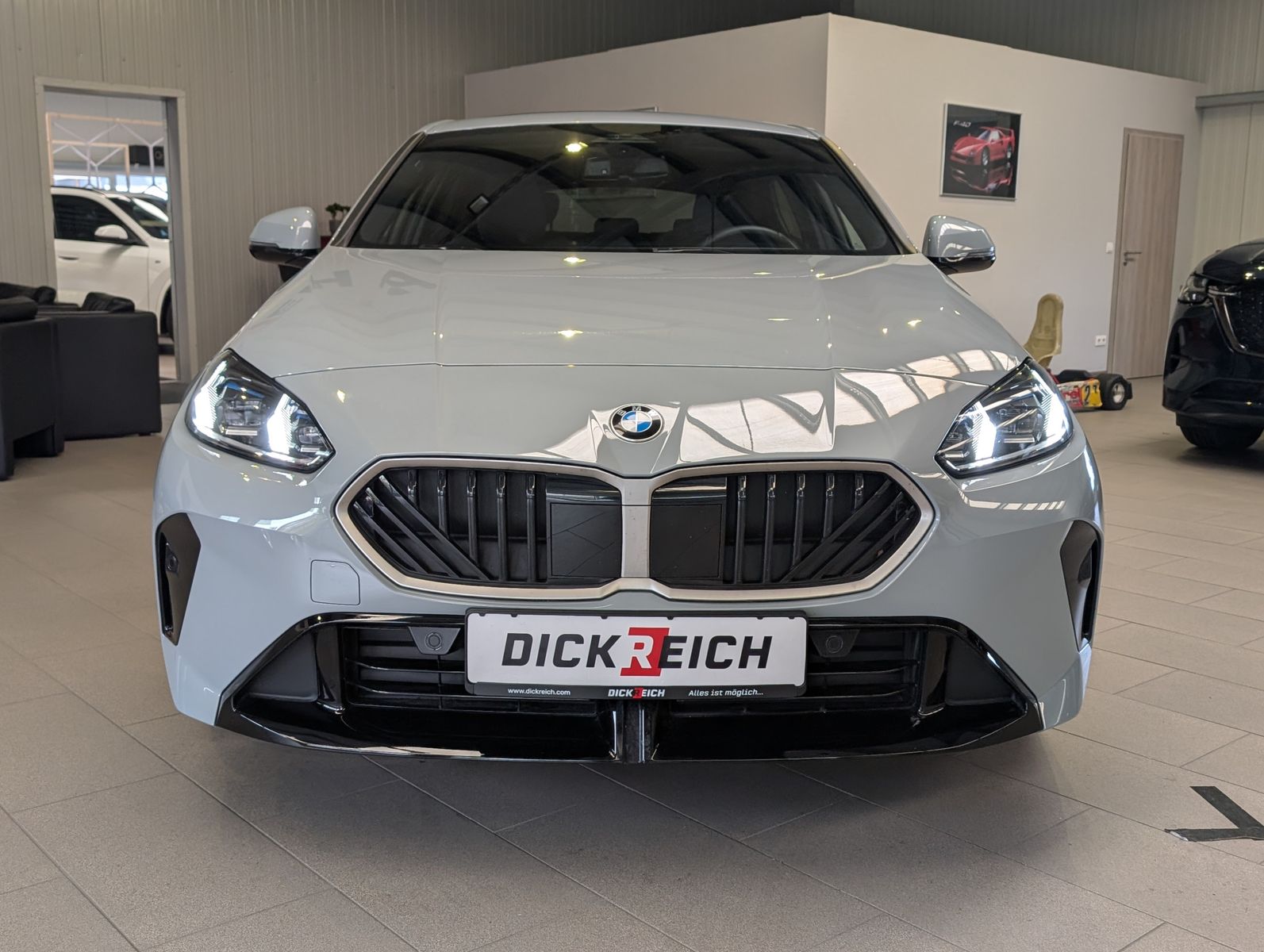 Fahrzeugabbildung BMW 118 d M-Sport Premium Shadow Cam Pano Alcan 18"