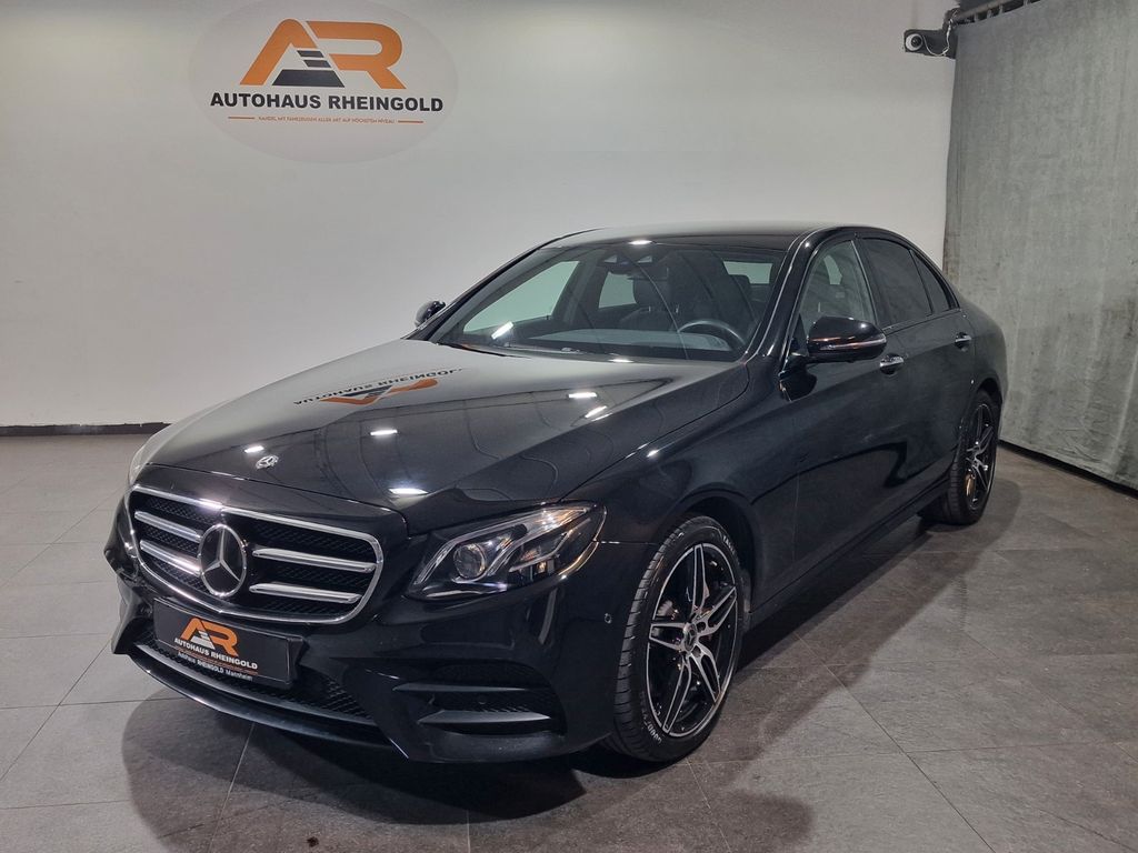 Image of Mercedes-Benz E 300