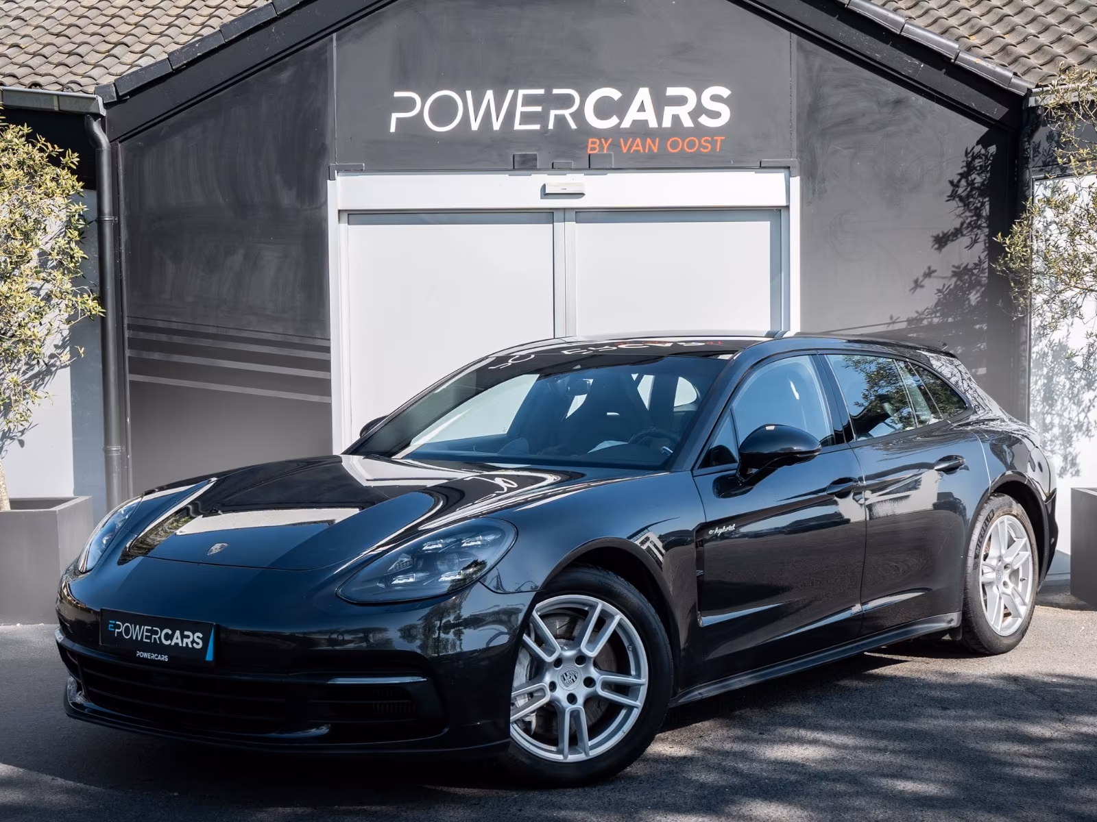 Porsche Panamera Sport Turismo 4 E-Hybrid
