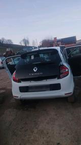 Lada Renault Twingo   Kilometer stand   550 ,00... - Lada aus 2016
