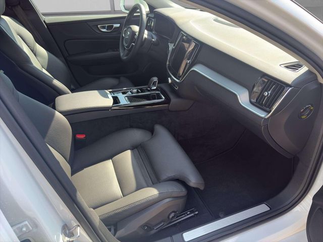 Volvo V60 Plus Bright T6 Recharge Plug-In Hybrid AWD