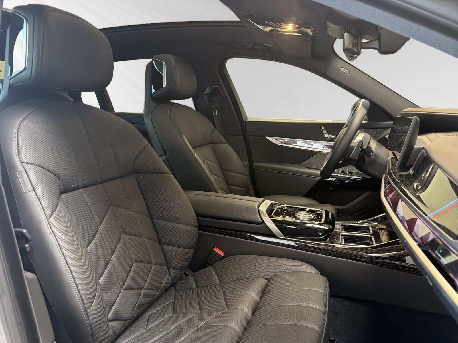 BMW 750 - Bild 9