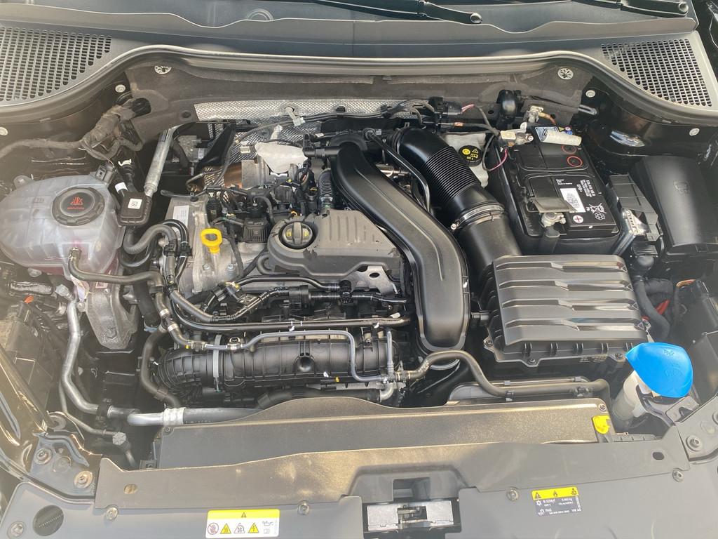 Skoda Karoq 1.5 TSI Style DSG AHK+Navi+LED+SHZ+Kamera, миниатюра 18
