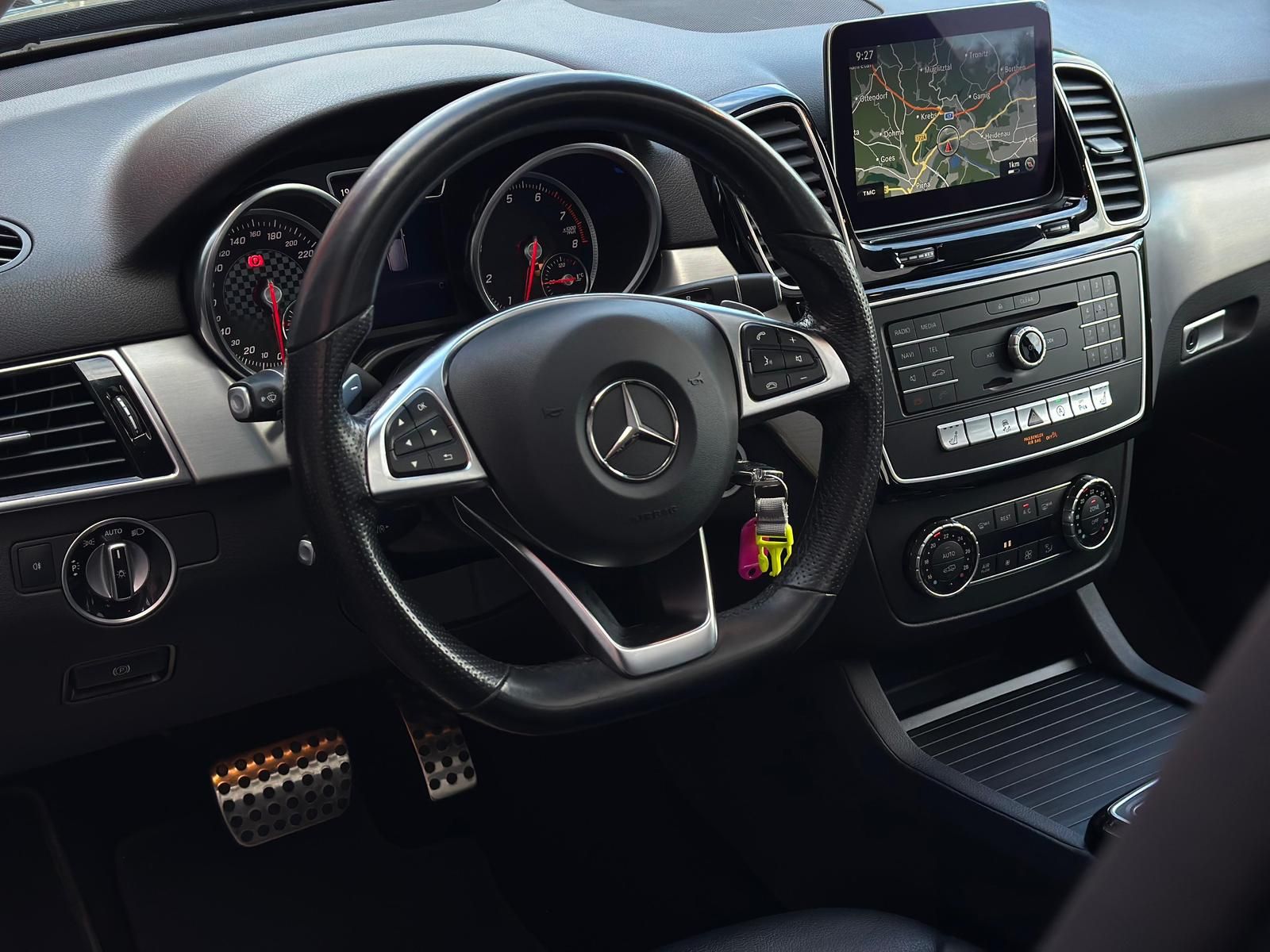 MERCEDES-BENZ GLE500 AMG 4M* LED#PANO#360#AHK#4xSHZ#ACC#SPUR - Image 27