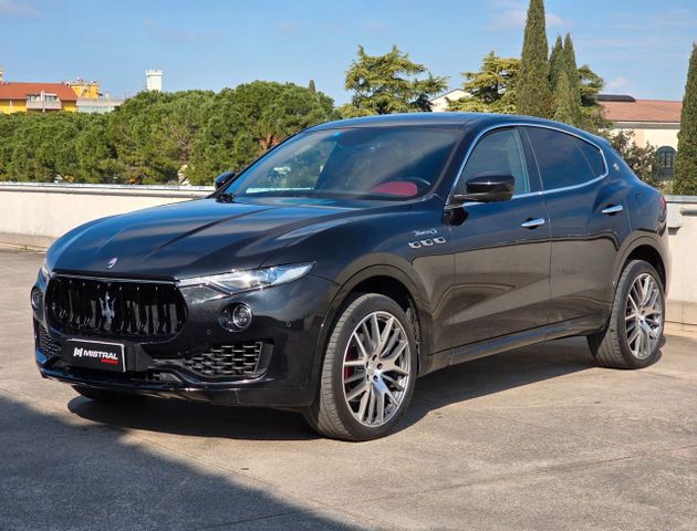 Maserati Levante V6 Diesel 275 CV AWD