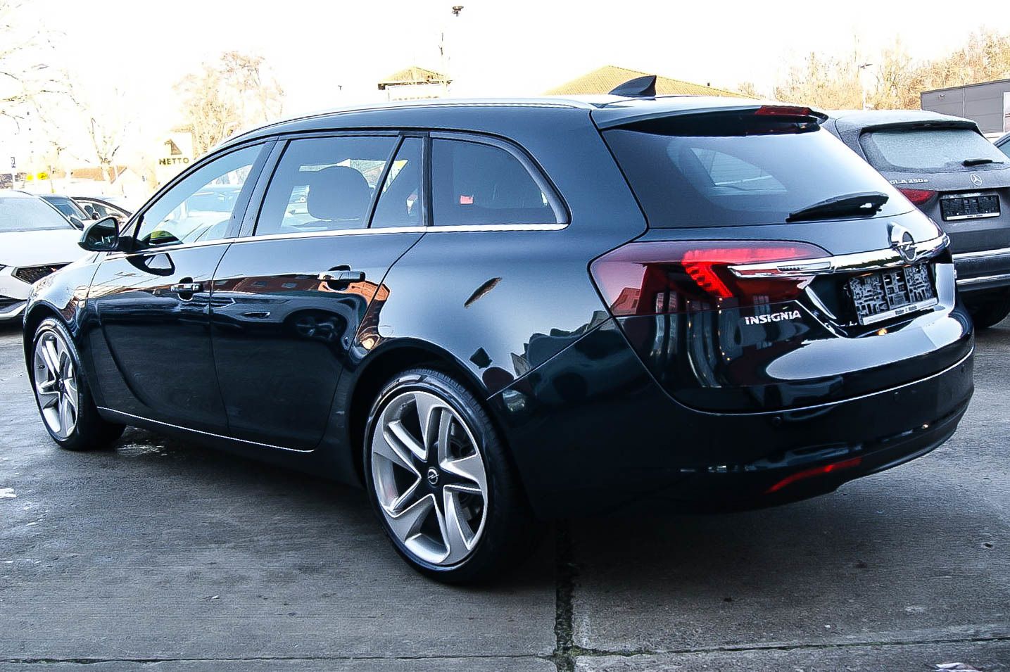 Fahrzeugabbildung Opel Insignia ST 16 SIDI Turbo SPORT OPC NAVIGATION