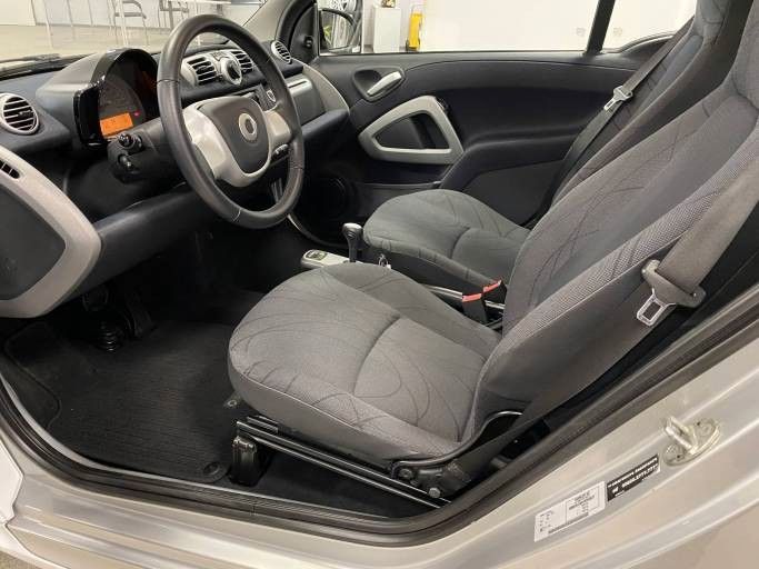 Fahrzeugabbildung Smart ForTwo coupé 1.0 mhd++PASSION+ALU+KLIMA+TELEFON+