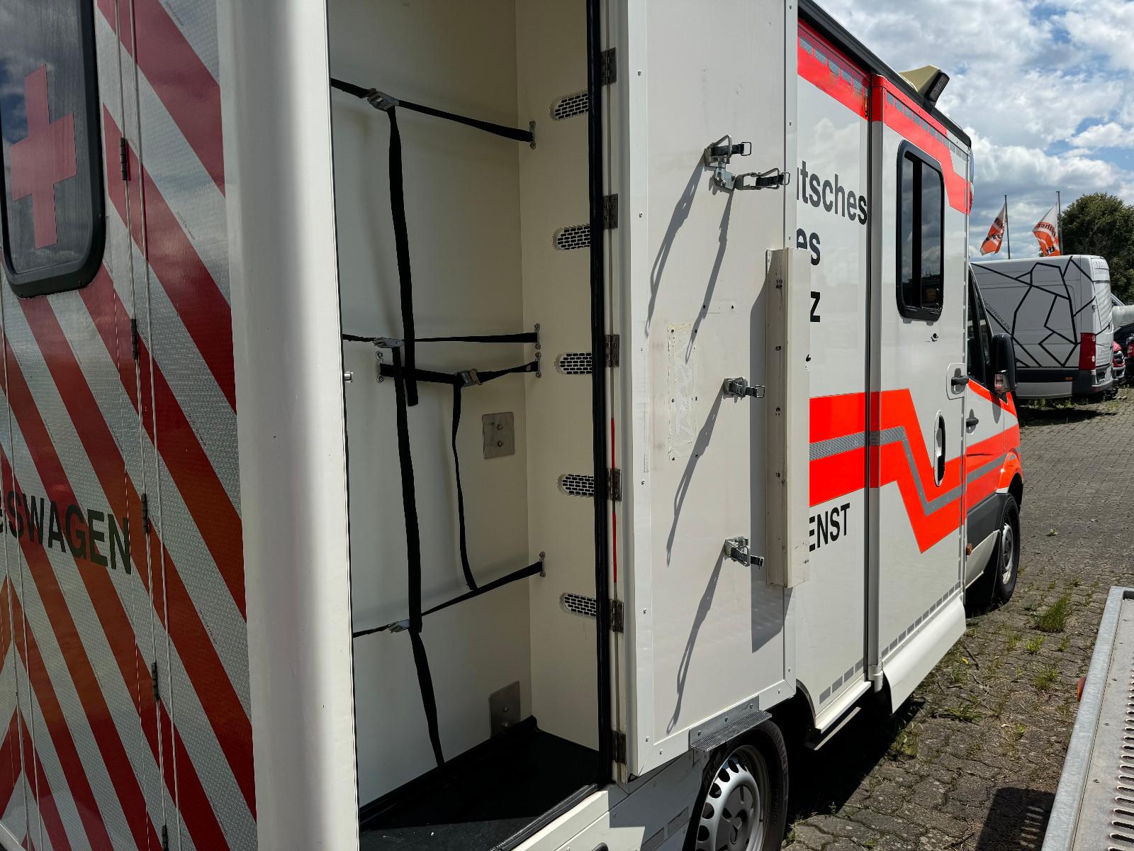 Mercedes-Benz Sprinter 2012 — photo 8