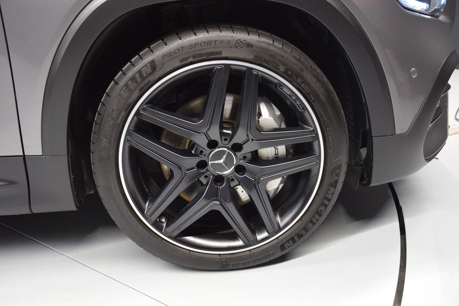 Fahrzeugabbildung Mercedes-Benz GLB 35 AMG 4Matic 360° MBUX Leder AHK Night Ambi