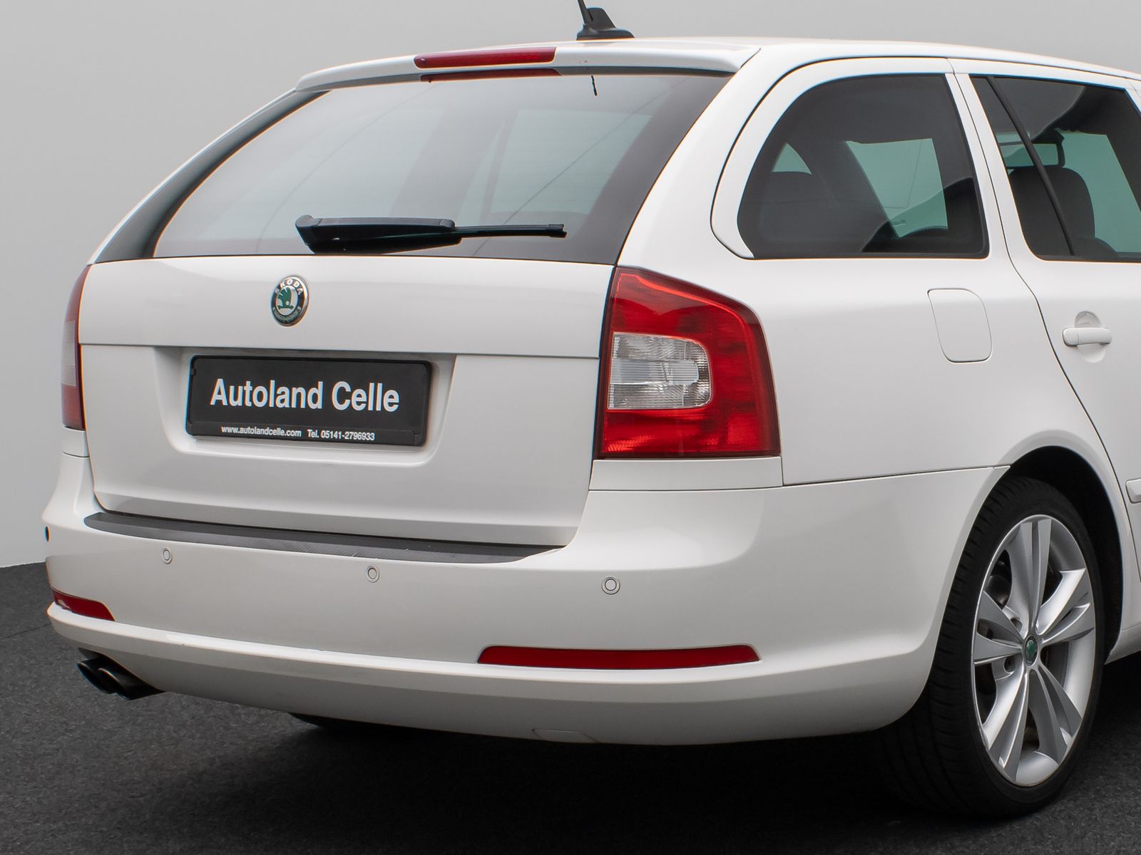 Fahrzeugabbildung SKODA Octavia Combi RS Xenon PDC Navi Sport