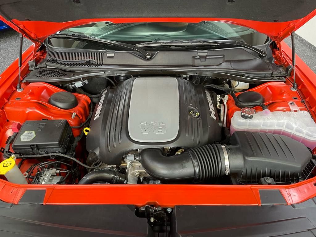 Fahrzeugabbildung Dodge CHALLENGER  R/T-5.7L-V8 HEMi AUS 1. HAND