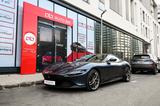 Ferrari Roma 3.9 T V8 DCT 360° Stock/Export - schwarze Ferrari Roma