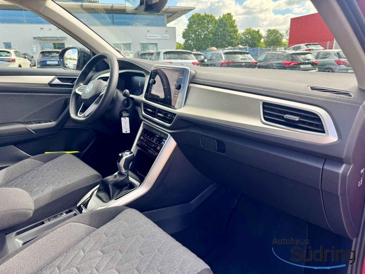 T-Roc 1,5 TSI MOVE DSG AHK Navi Rückfahrk.