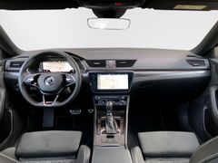 Fahrzeugabbildung Skoda Superb Sportline 4x4 Standheiz PANO Columbus 5J