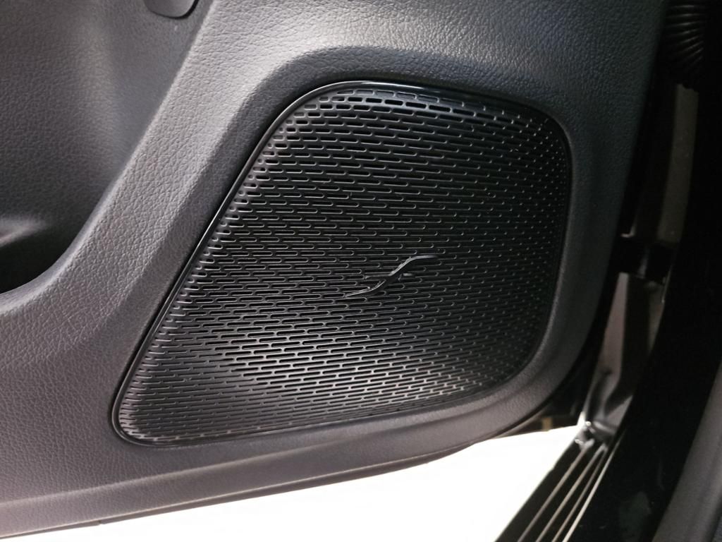 Fahrzeugabbildung Mercedes-Benz A 180 AMG Night Pano SDHZ LED Sound KeyLess KAM