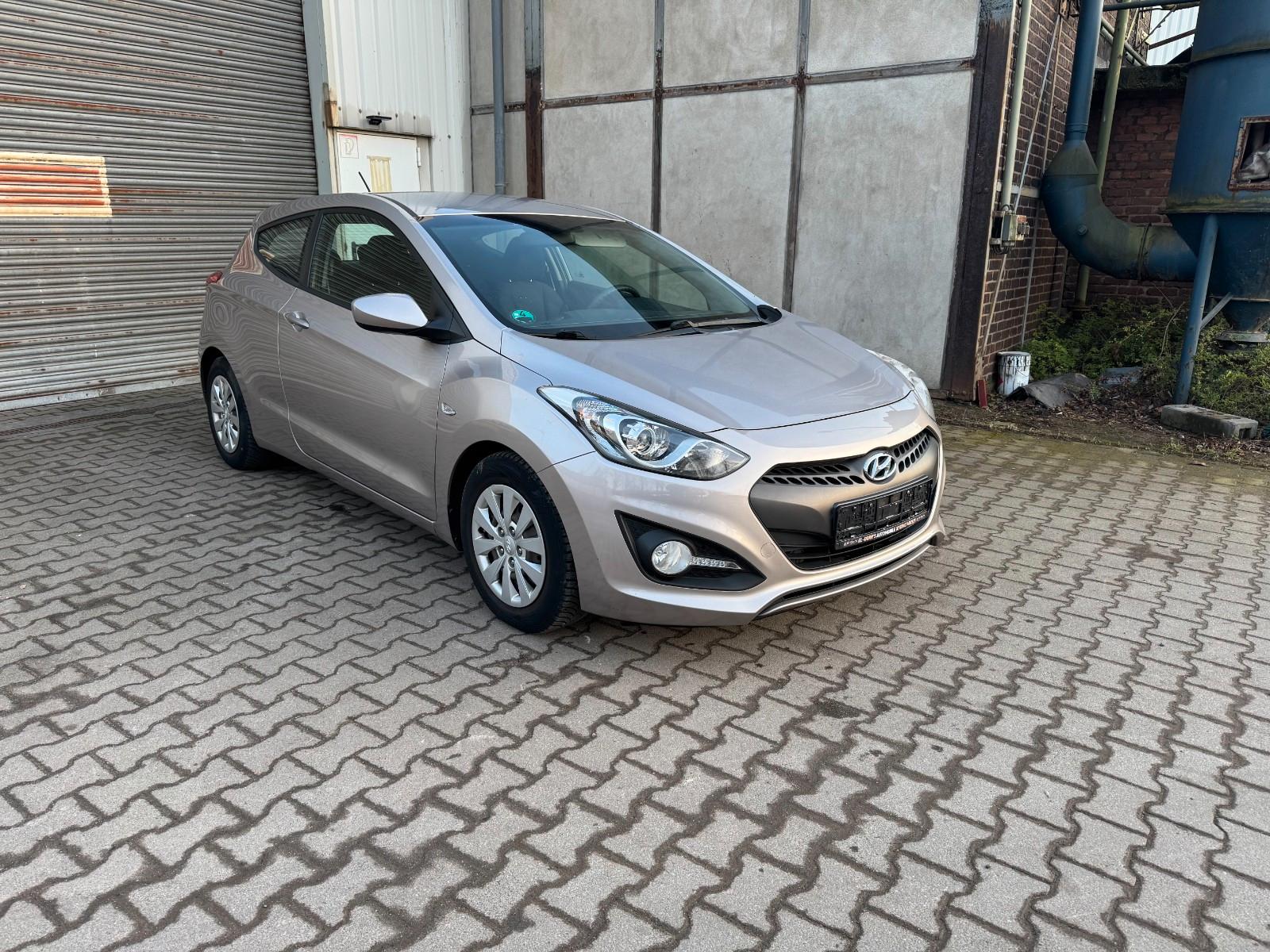 Hyundai i30 Coupe Classic*2. Hand*Scheckheft gepflegt