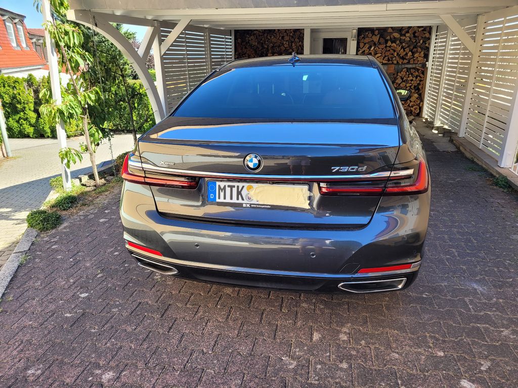 Image of BMW 730