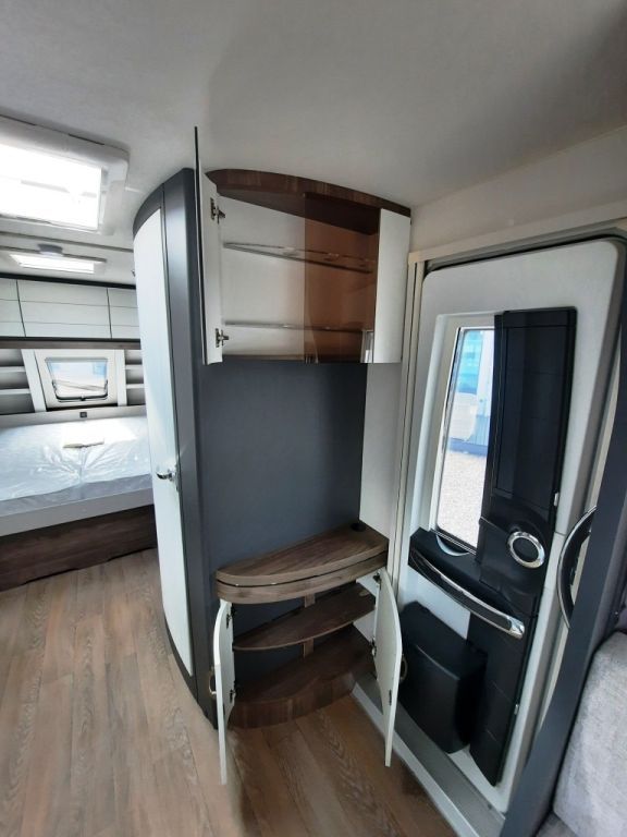 Fahrzeug Übersicht 21 Fahrzeugabbildung Hobby Excellent Edition 540 UFf Verfüg. / Sparen Sie 5