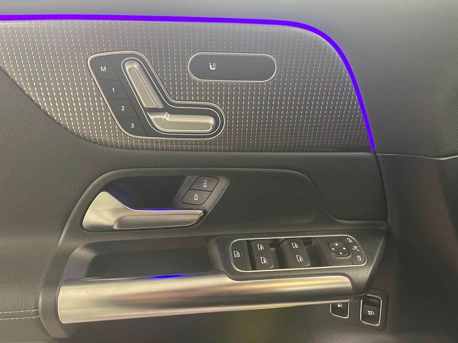 Fahrzeugabbildung Mercedes-Benz B 250 e Progressive*Distro*Memo*Multibeam*Sound*
