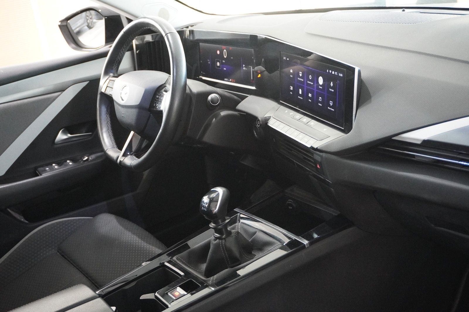 Fahrzeugabbildung Opel Astra L ST 1.5D BUSINESS NAVI/LED/KAMERA/SPORT