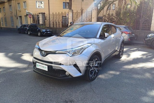 Toyota TOYOTA C-HR 1.8 Hybrid E-CVT Trend