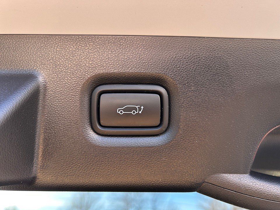 Fahrzeugabbildung Hyundai IONIQ 5 4WD 73kWh UNIQ RELAX-P 1HD 20+HUD+BOSE+