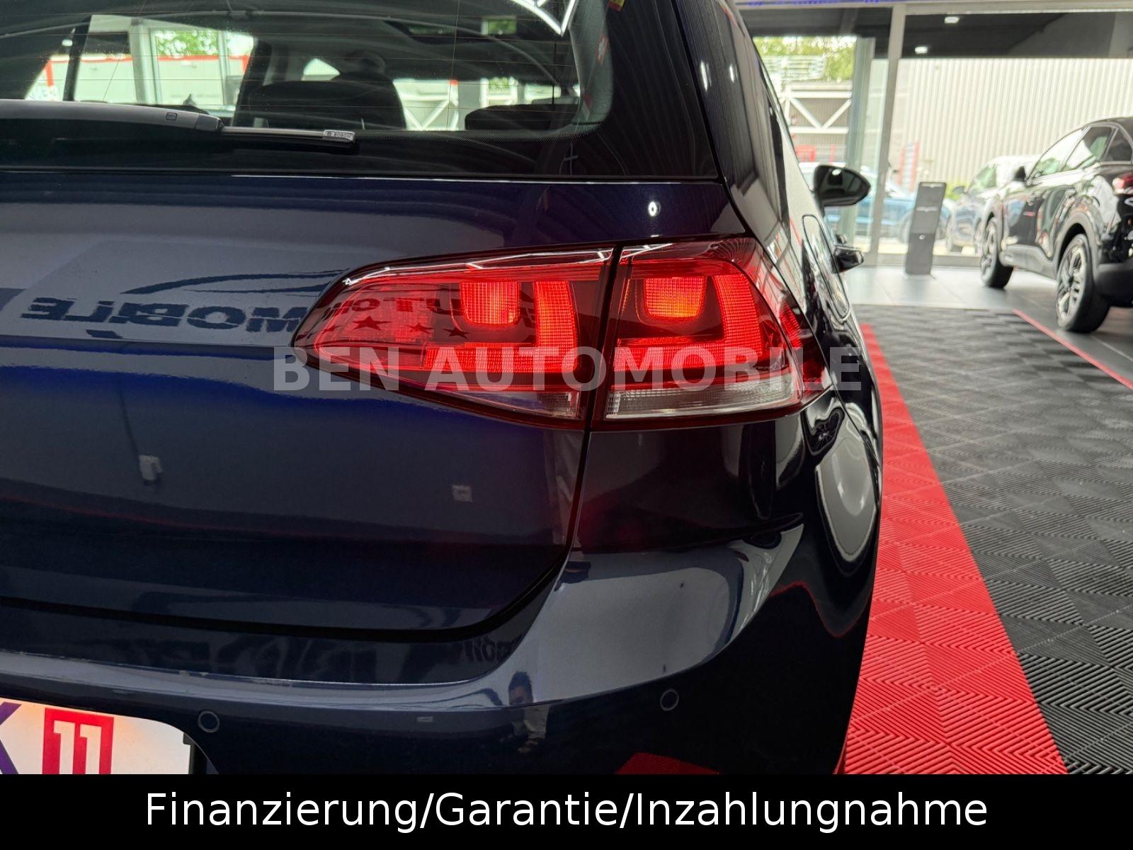 Volkswagen Golf VII Lim. 2.0 TDI Highline BMT PANO*NAVI*PDC